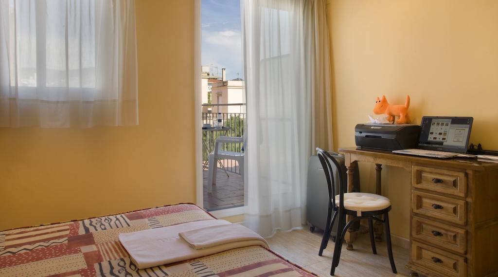 Hotel Central Normandie シッチェス 部屋 写真